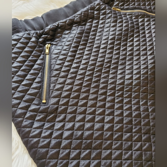 Textured Skirt - Picture 3 of 3